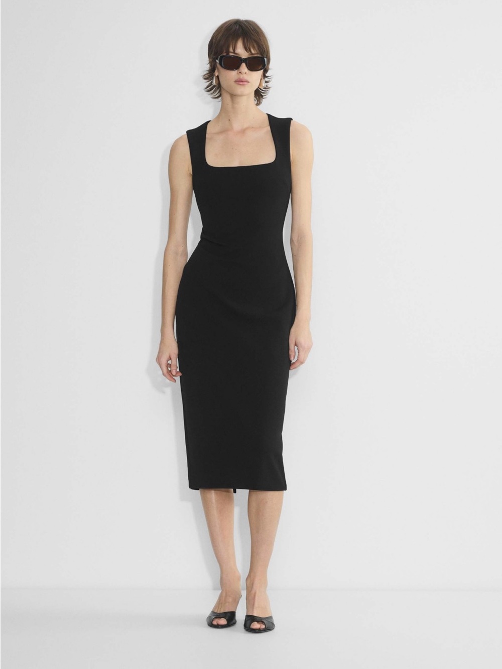 Aritzia - Babaton FigureKnitt™ Confidential Dress - Picture 7 of 7